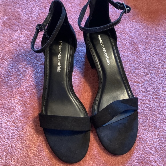 Amazon Essentials womens Nola Heeled Sandal - Picture 3 of 9
